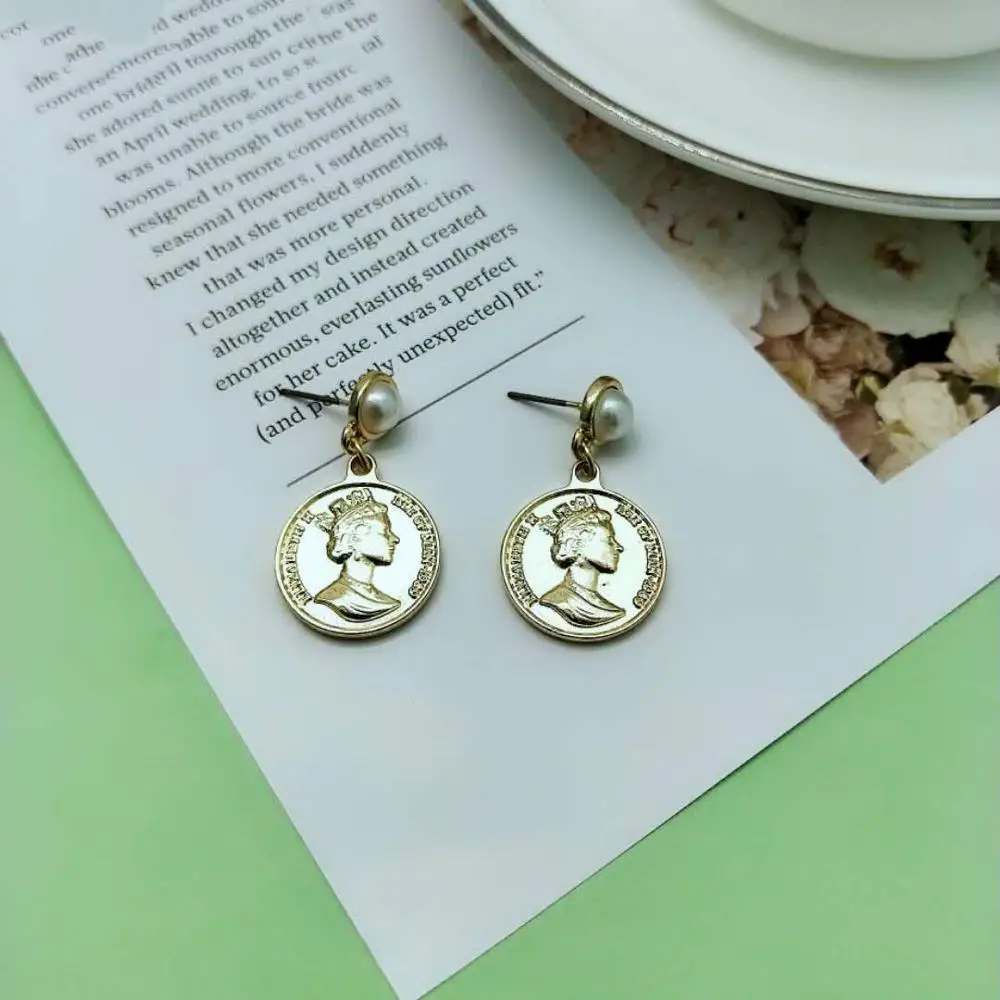 Модные женские сережки золотого цвета хорошее качество серьги с искусственным