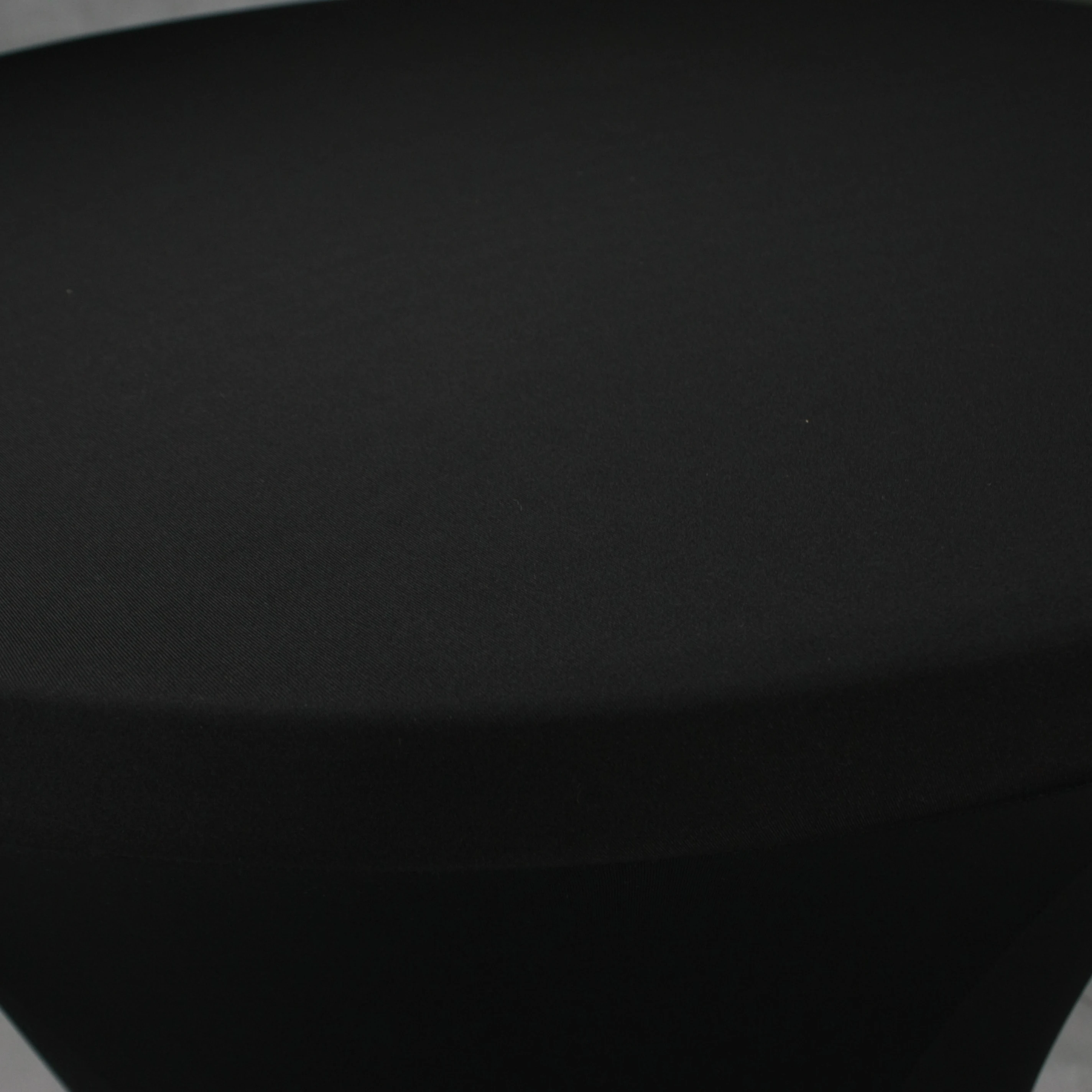 Черная круглая эластичная скатерть для коктейльного стола из спандекса