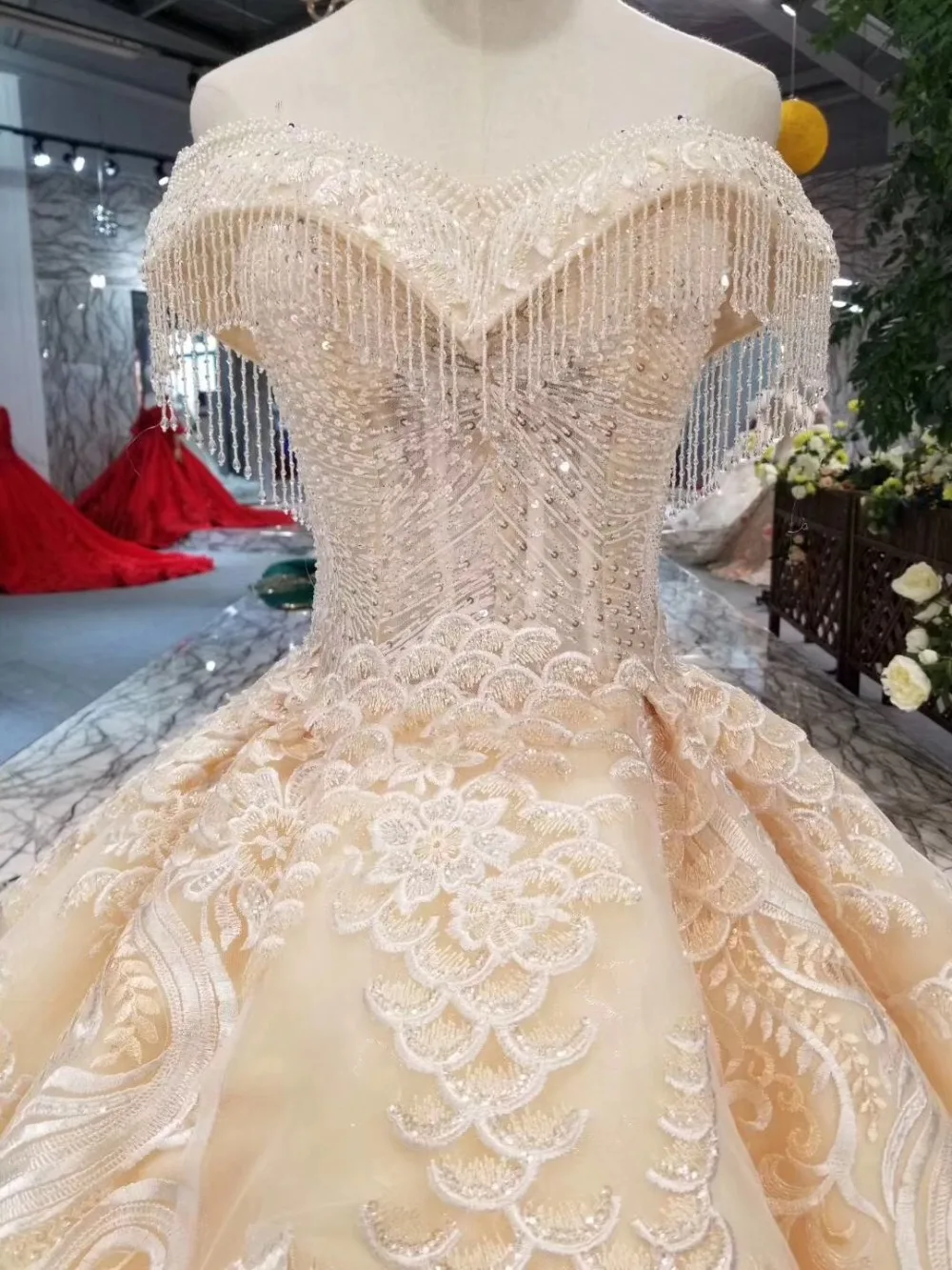 Luxury Wedding Gowns off Shoulder Tassel Beading Beads Champagne Embroidery Ball Gown Dresses 2019 New vestido de noiva | Свадьбы и