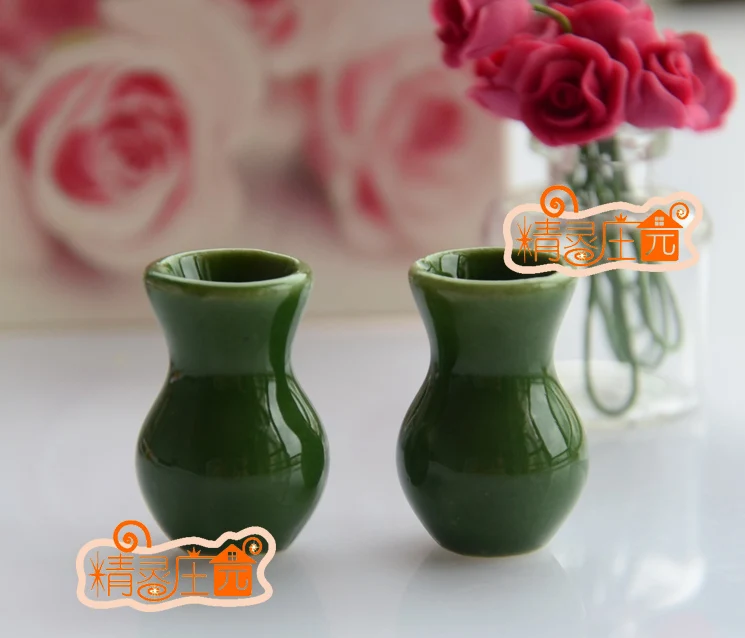 Аксессуары для мини кукольного домика модель темно зеленая ваза два набора