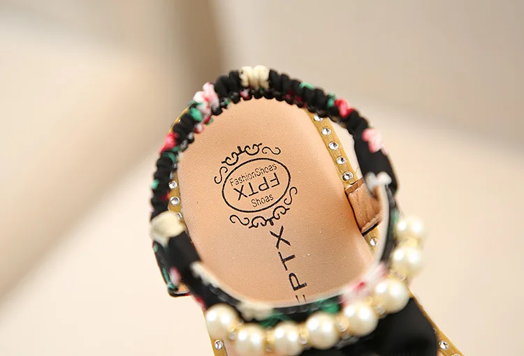 Детская обувь детские сандалии лето 2019 новые модные принцессы Пляжная