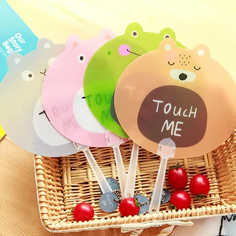 1 партия = 30 шт.! Летний незаменимый/милый пластиковый Ручной Веер с изображением