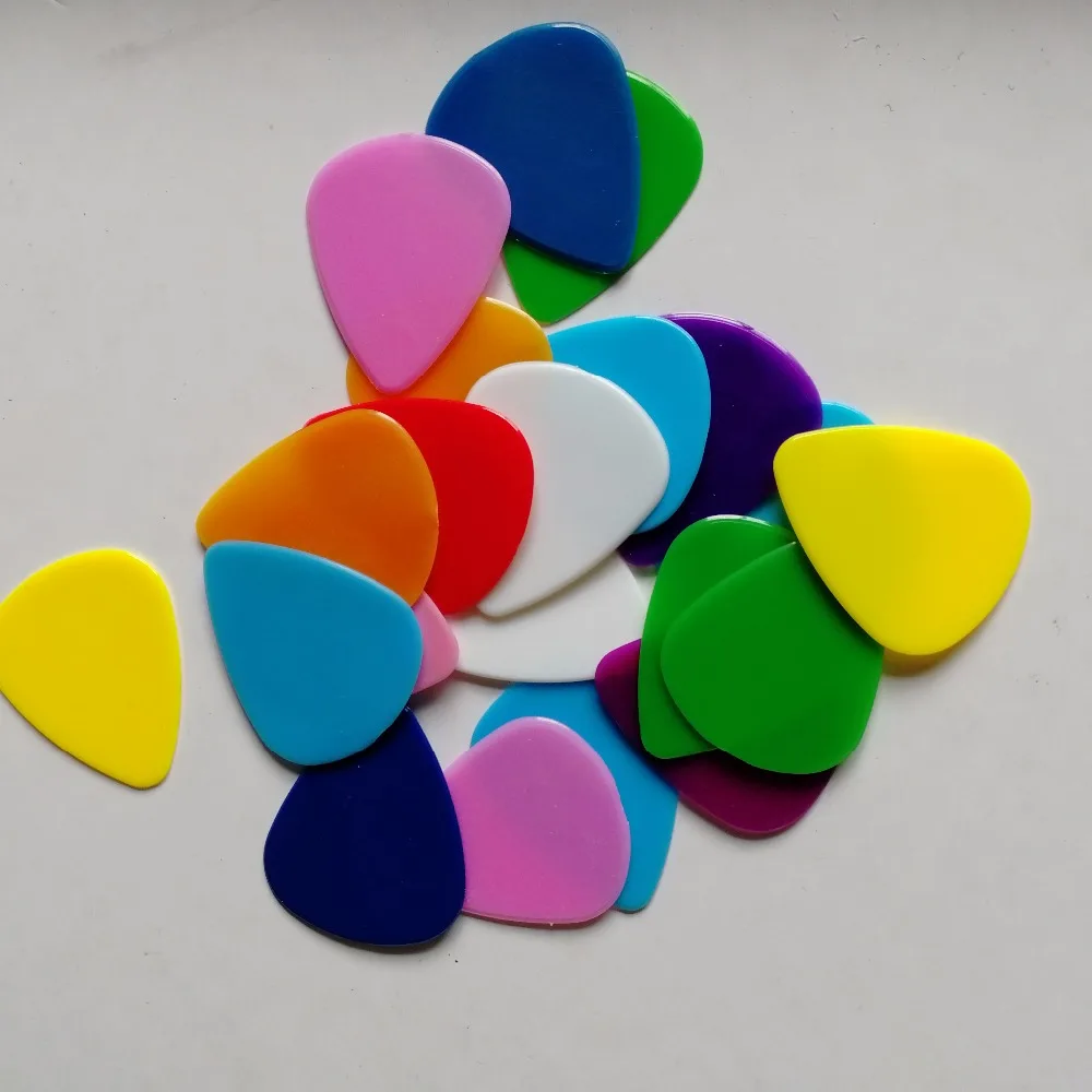 Mixing color nylon plastic guitar picks 071mm 100pcs 1000pcs | Спорт и развлечения