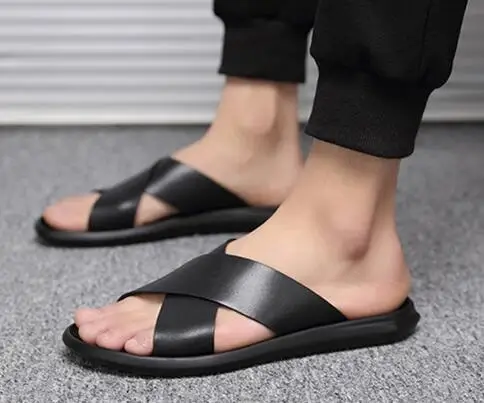 Мужская обувь модные пляжные тапочки кожаная на плоской подошве женские черные