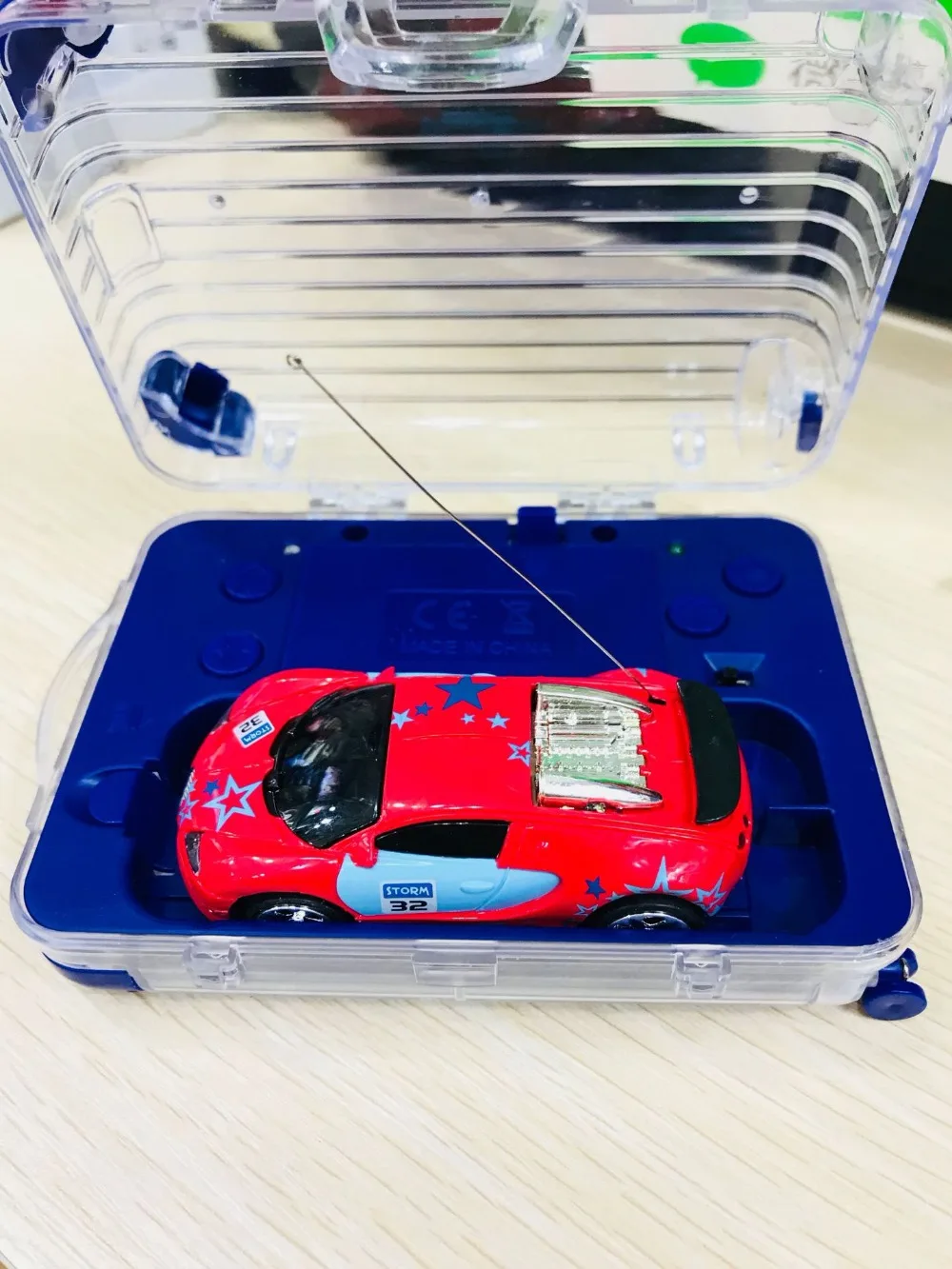 Чемодан Мини Радиоуправляемый автомобиль микро гоночный 4 частоты игрушка для