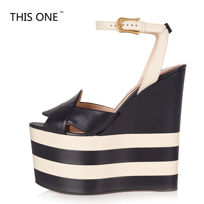 Непромокаемые сандалии на платформе и очень высоком каблуке 16 см большие размеры