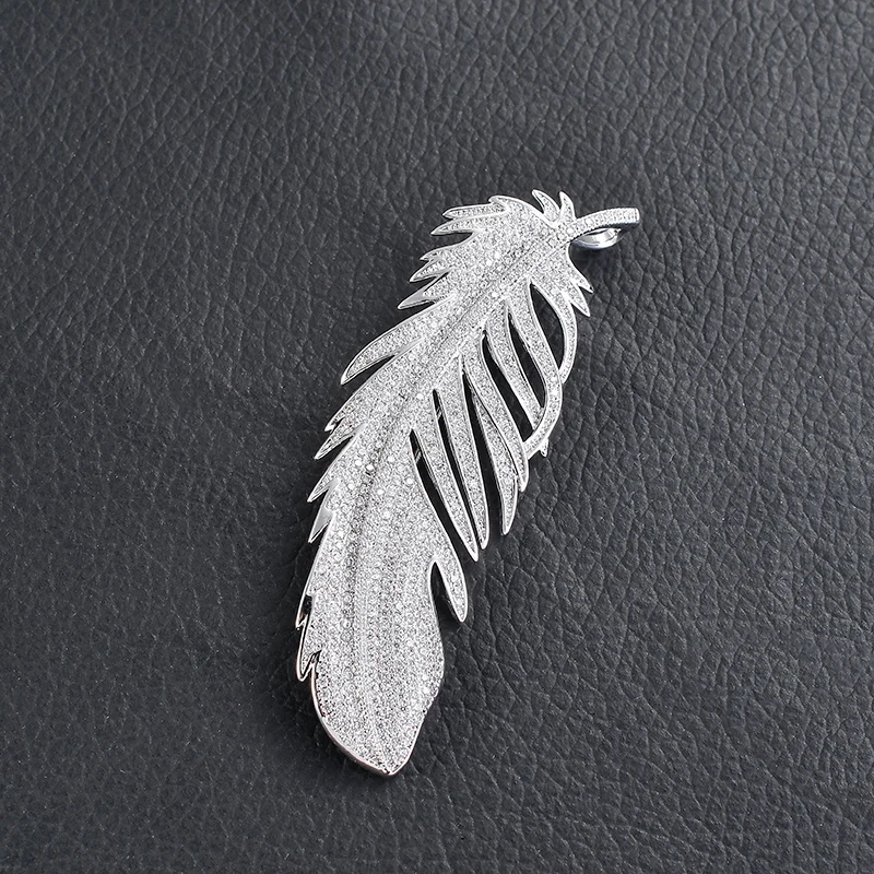 

Personality Trend Temperament Copper Brooch Angel Wings Feathers Noble Copper Zircon Brooch Pin High Quality Wedding Jewelry
