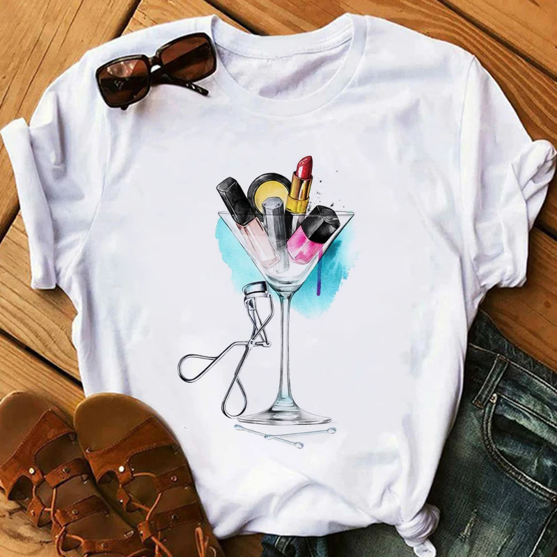 Летние футболки повседневная футболка белая Femme Camiseta Feminina Vogue для женщин духи помада лак ногтей