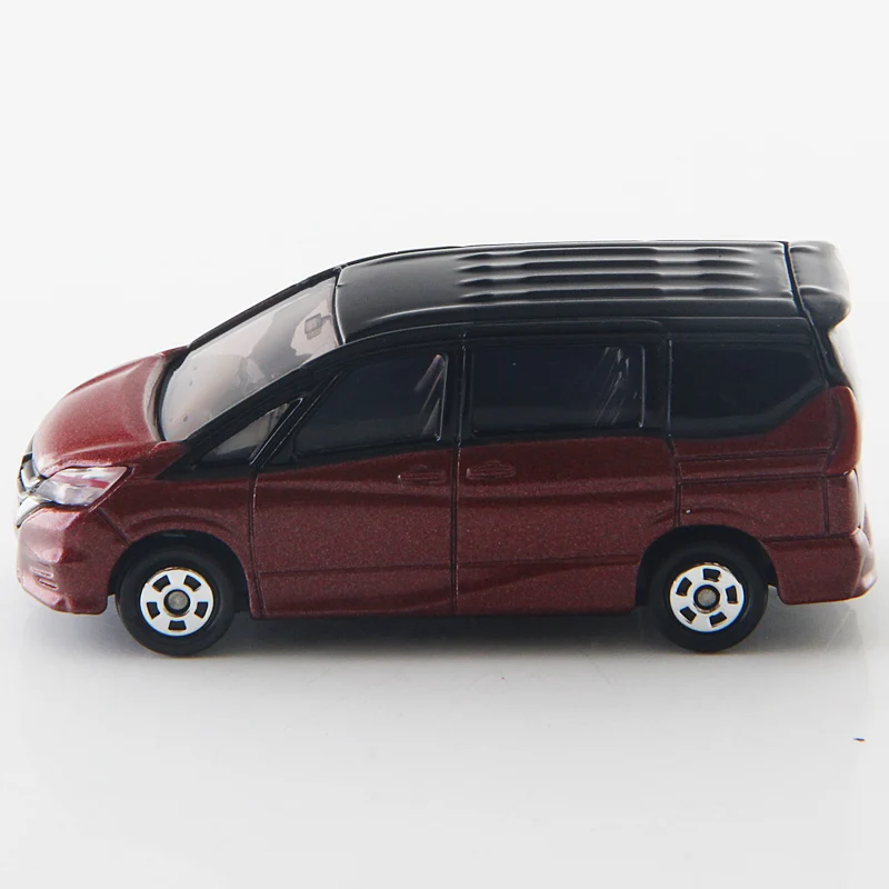 Takara Tomy Tomica 1: 67 Nissan Serena металл литья под давлением модель автомобиля игрушка
