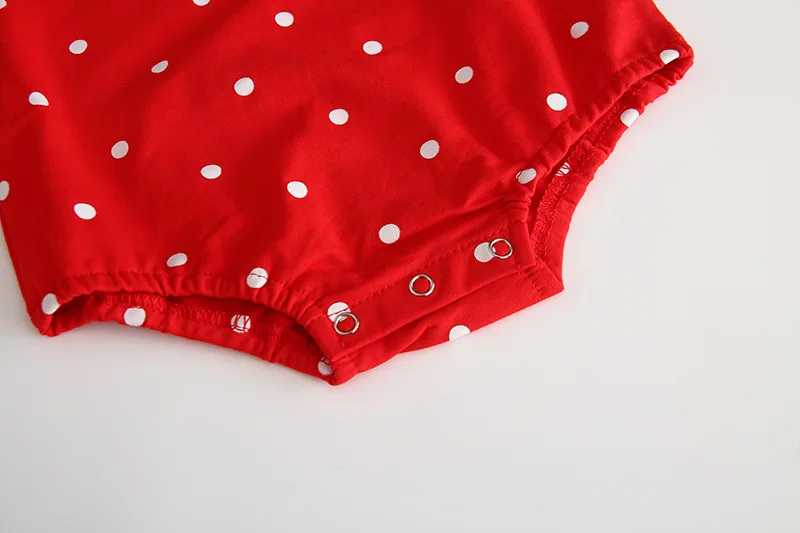 

Baby Girl Rompers 2019 Autumn Cute Strawberry Print Sleeveless Jumpsuit Romper+Hat Infant Girls Outfits Newborn Kids Clothes Set