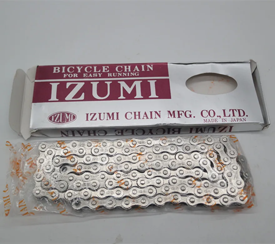Односкоростная велосипедная фиксированная цепь Izumi 1/8 102L серебристого