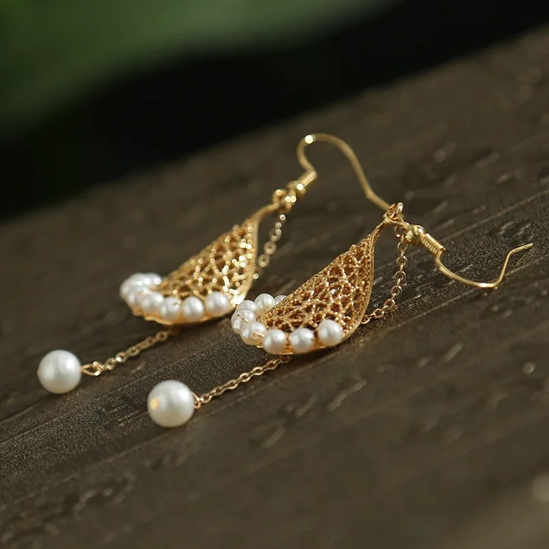 

wing yuk tak Bohemia Freshwater Pearls Tassel Earings For Women Luxury Crown Drop Earrings Party Accessories