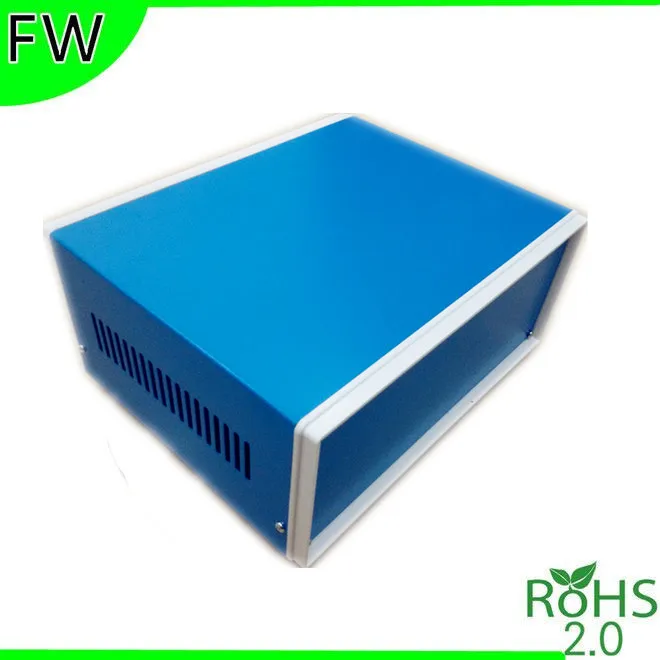 Шасси из листового металла пластиковая рамка вокруг приборной панели с корпусом