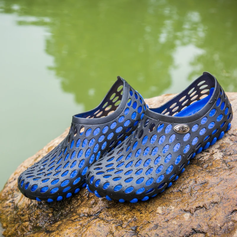 Sapato feminino Limited zapatillas hombre; Лидер продаж года; мужские сандалии высокого качества; крутые мужские сандалии на плоской подошве в полоску