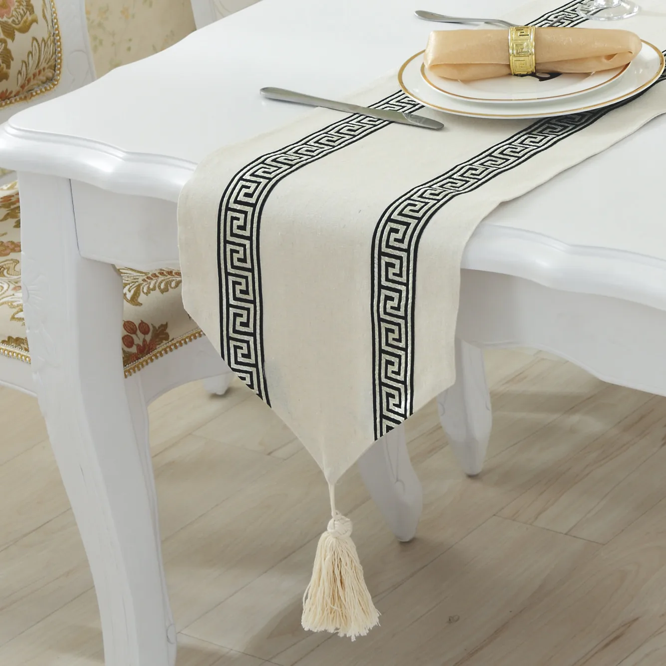 Современная простая европейская роскошная льняная скатерть с вышивкой