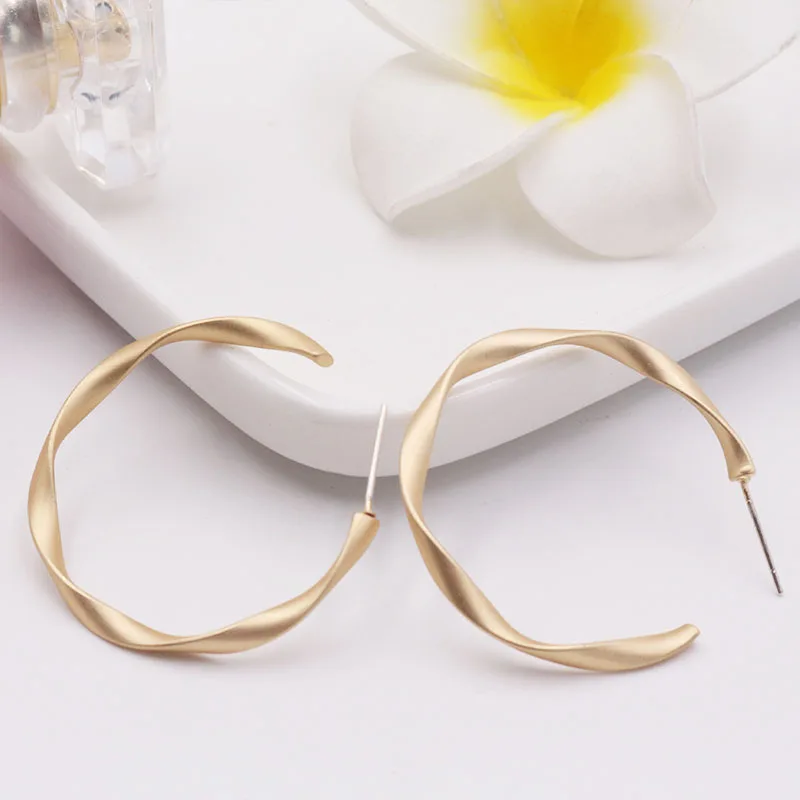 Twisted C Shaped Chic Hoop Earrings Women Vintage Simple Korean Fashion Jewelry Accessories Gifts Female Open Circle | Украшения и