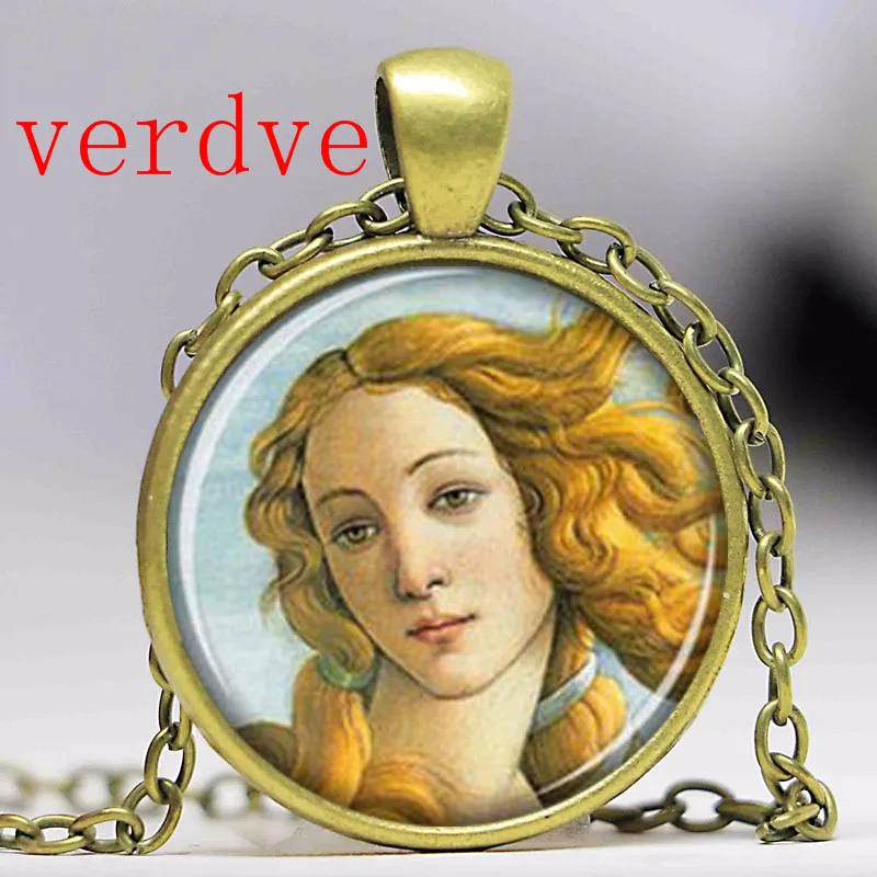 Ожерелье с кабошоном из искусственного стекла изображением родных венерин|glass