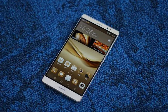 HuaWei Mate 8 смартфон с 5 99-дюймовым дисплеем восьмиядерным процессором Kirin 950 ОЗУ 4 Гб