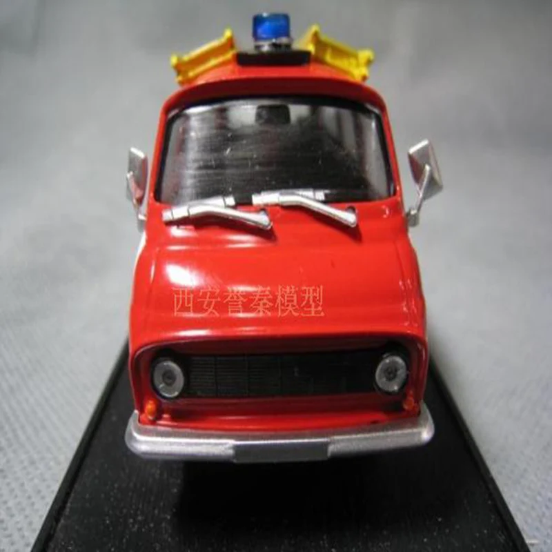 Birthday Gift 1/43 Czech 1981 SKODA 1203 Fire Truck Collection Display Model Alloy Die-cast Classic Vintage Fire Truck Toys