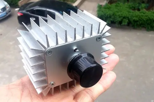 Регулятор скорости и напряжения переменного тока 220 В 5000 Вт КТУ диммеры