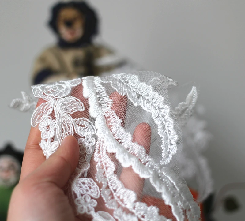 Большой цвет слоновой кости аппликация из белого кружева с крыльями Цветочная