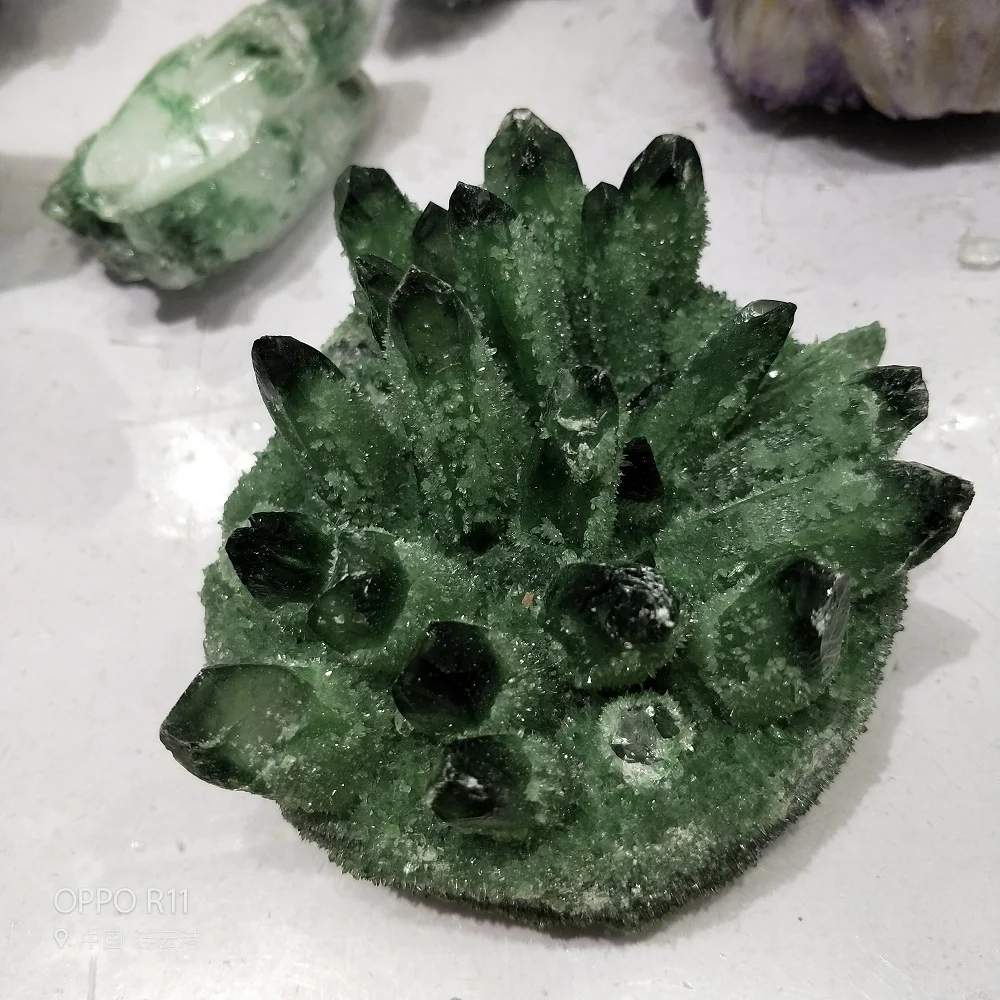 Природные камни кристалл кластер минералы Исцеление зеленый геодезический Druzy