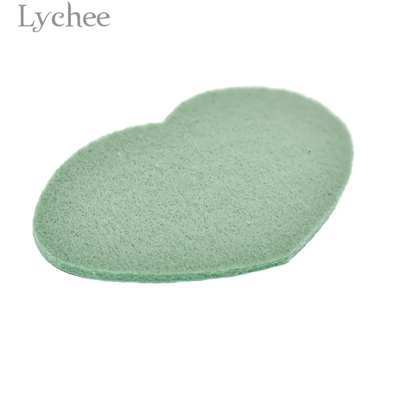 Lychee Life 20 шт. бирки ручной работы в форме сердца из искусственной кожи цветные
