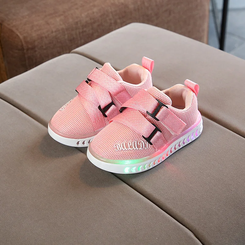KEYITODO детская светящаяся обувь мигающие огни весна осень Детские кроссовки