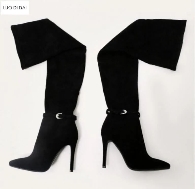 Женские замшевые ботфорты Черные Сапоги выше колена на тонком каблуке с пряжкой