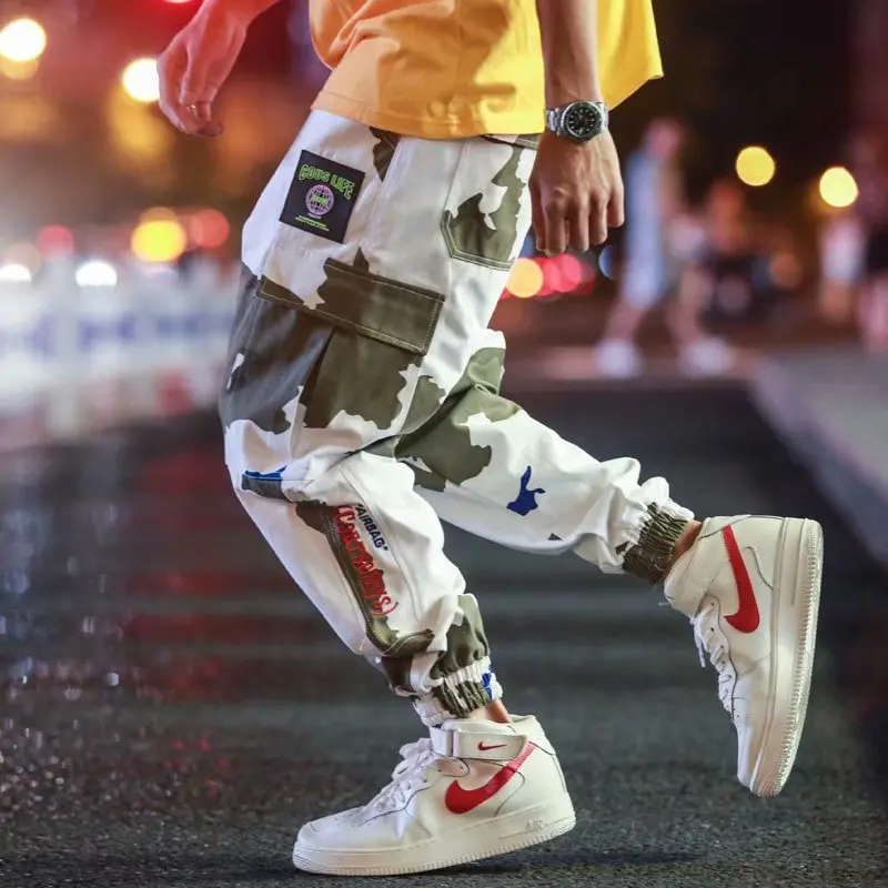 Ins white camouflage mens pants pocket embroidery stitching overalls men loose sports trousers hiphop streetwear oversize | Мужская