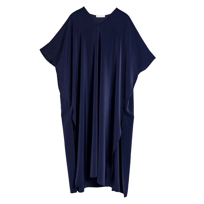 Платье TWOTWINSTYLE длинное повседневное с треугольным вырезом и рукавом летучая мышь