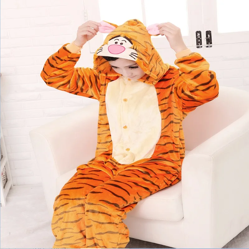 

Kigurumi Women Men Pyjamas Tiger Onesies Adults Flannel Pajamas Animal Costumes Adult Cute Cartoon Sleepwear Cosplay