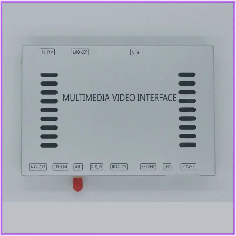 В автомобиле gps навигации задняя парковочная камера руководящего положения