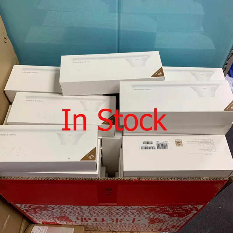Xiaomi Йи светильник Беспроводной Зарядное устройство с светодиодный ночной Светильник магнитное притяжение Быстрая зарядка для iphone samsung huawei Xiaomi H30