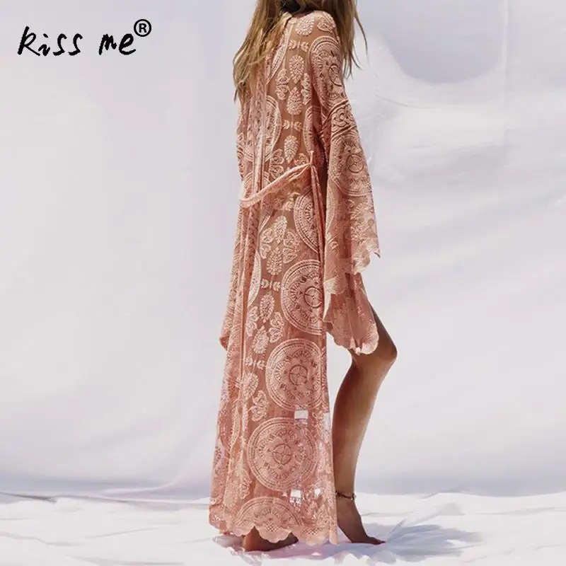 Женский кружевной длинный кардиган с расклешенными рукавами и поясом розовая