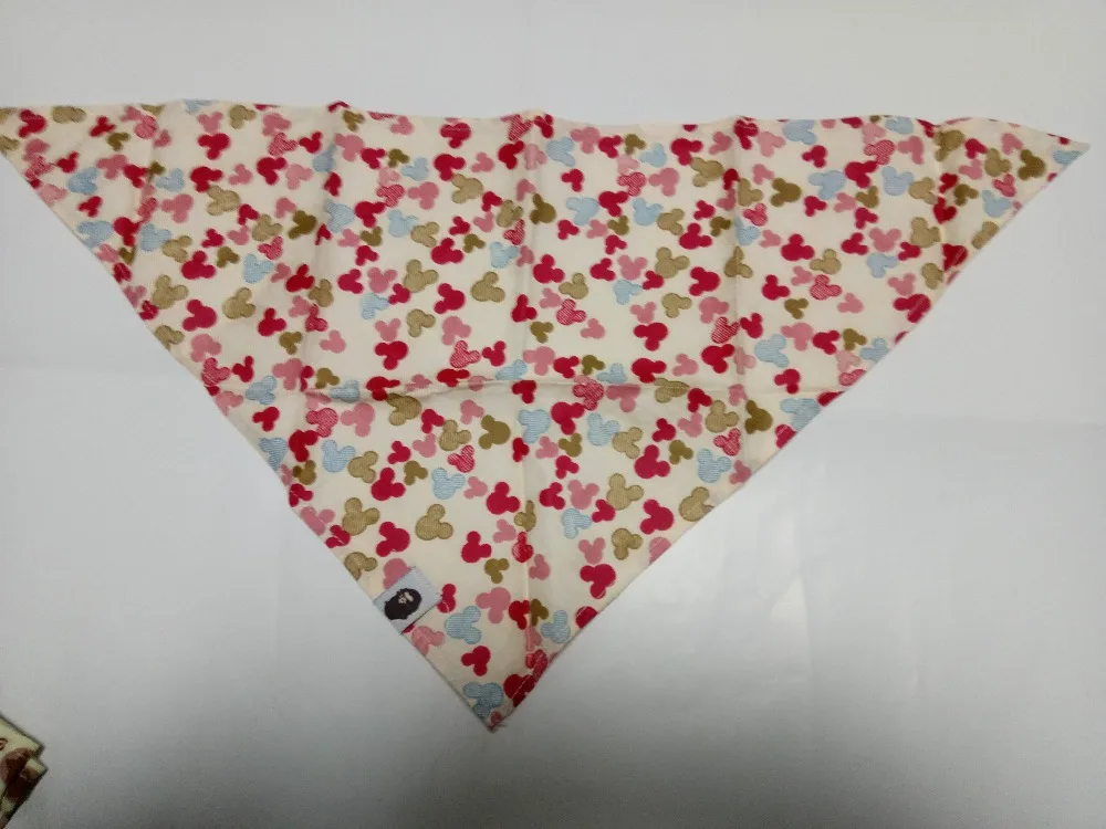 10 шт./лот 2019 горячая Распродажа собачий щенок хлопок банданы с Микки Маусом шарф