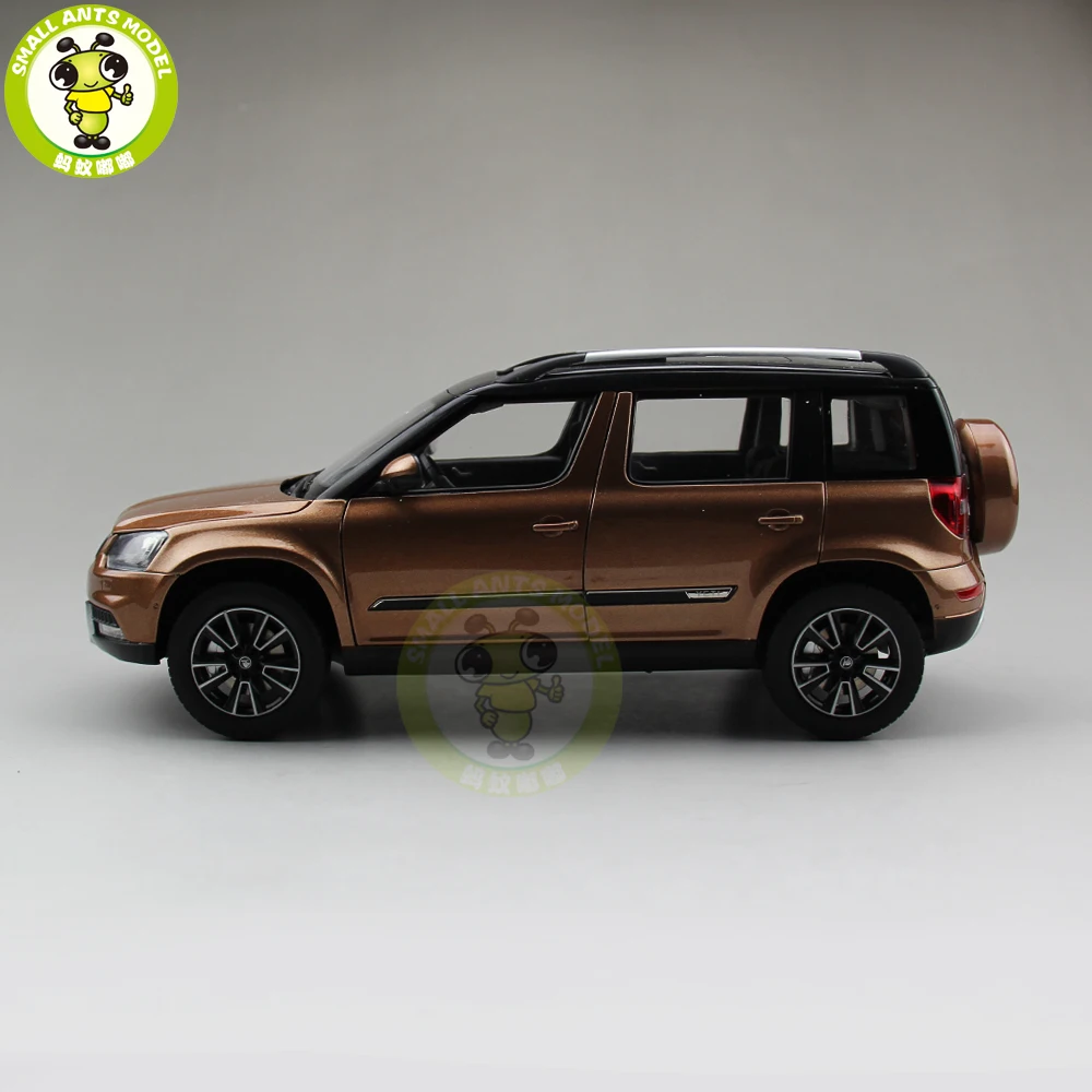1/18 Skoda Yeti SUV литая модель металлическая модель автомобиля SUV подарок коллекция хобби коричневый