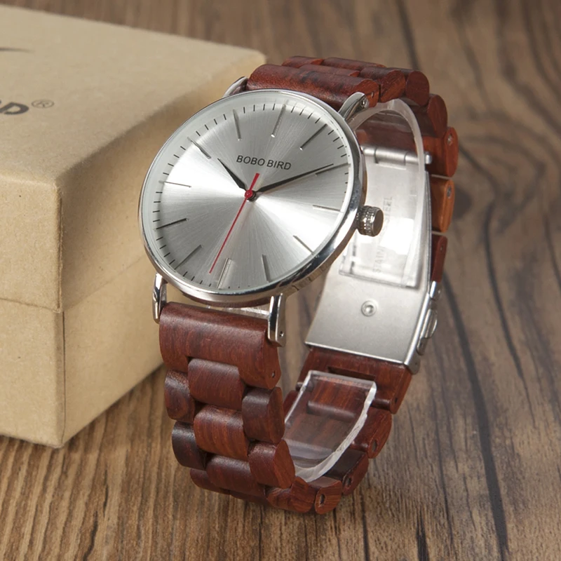 Мужские кварцевые наручные часы на деревянном ремешке с металлическим корпусом|