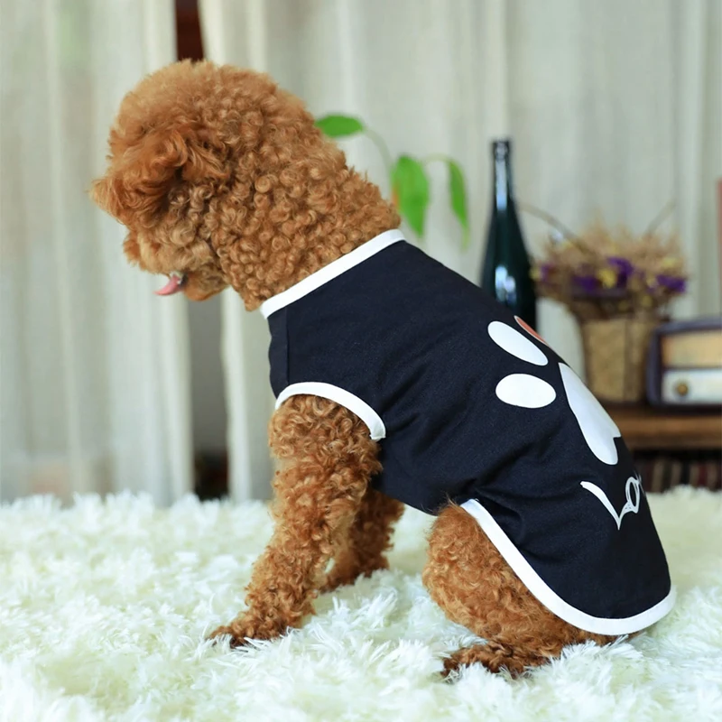 

Summer Cotton Vest T Shirt Dog Cat Dogs Clothes With Paw Printed Heart Love Design Coat Pet Puppy Summer Apparel Clothes
