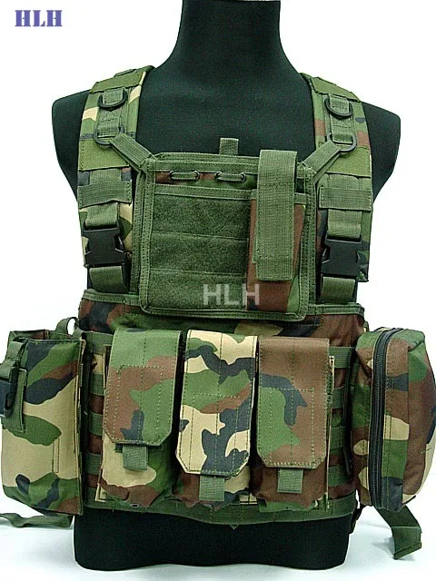 

Molle Combat Tactical Vest Nylon Quick-drying Waterproof Hunting Sleeveless garment CS Wargame Protecting Vest Travel sleeveless