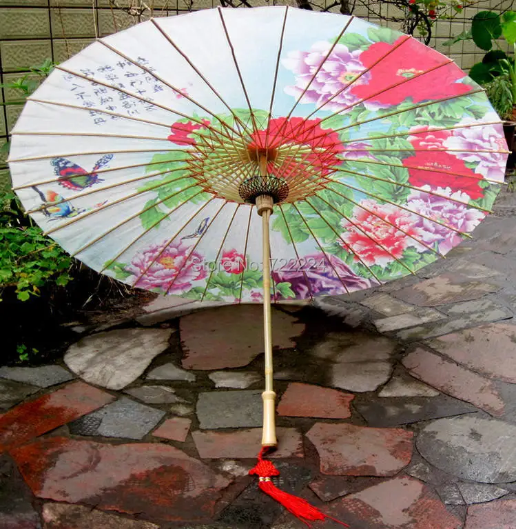 Китайский традиционный зонтик, сделанный вручную из бумаги с маслом, с бабочками, летящими в пионах, в подарочной упаковке, классический.