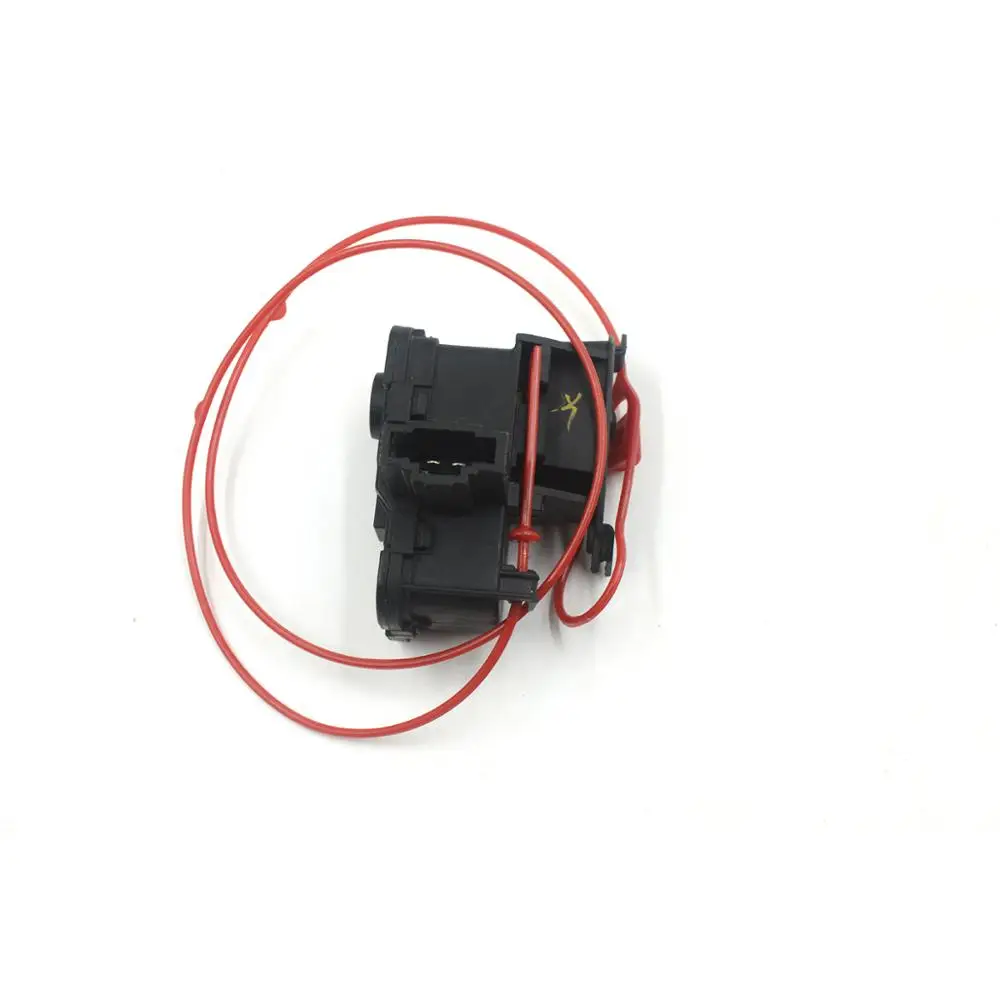 Двигатель привода замка топливного бака для SEAT Leon / VW Golf Cabriolet Touareg T Roc SKODA Fabia Octavia