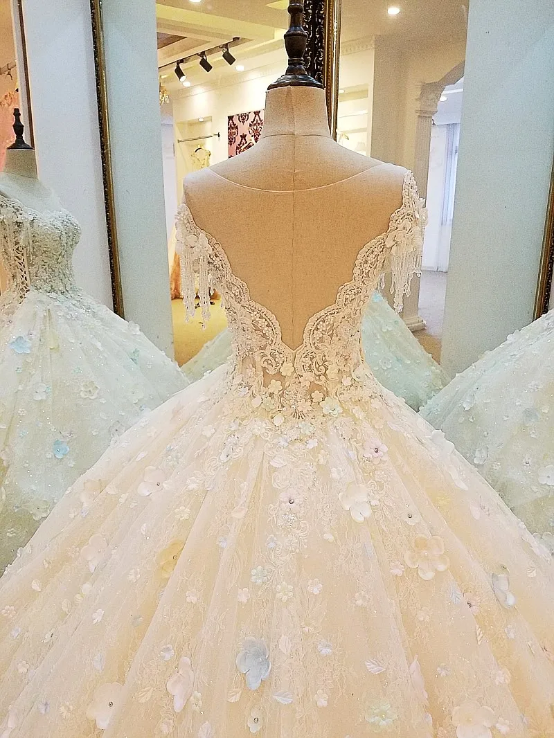 Новое поступление винтажное свадебное платье 2017 Совок с рукавами-крылышками