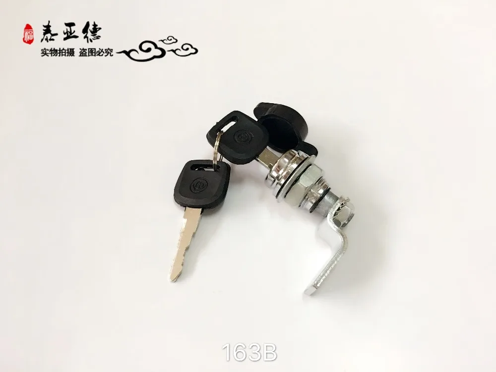 Автобусная часть треугольная/масляная коробка/задняя дверь/боковой дверной