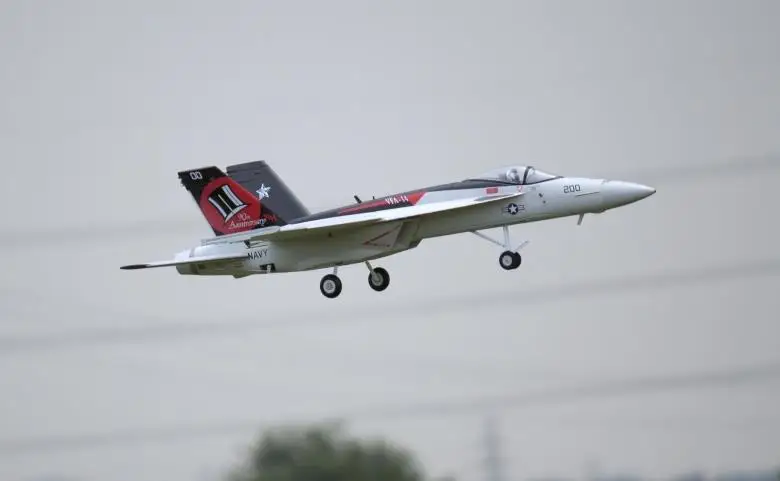 Электрический радиоуправляемый самолет EDF струи Freewing F18 64 мм RTF без