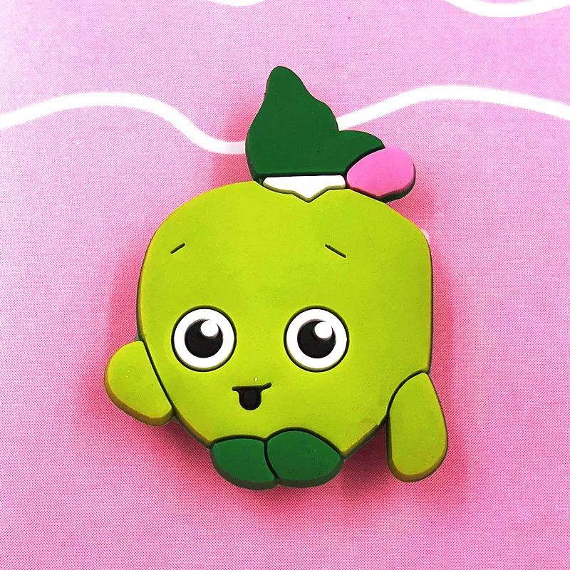9PCS Kawaii Fruit Strawberry PVC Badges Pins Delicious Food Icon Buttons Clothes Bags Decoration Brooch |