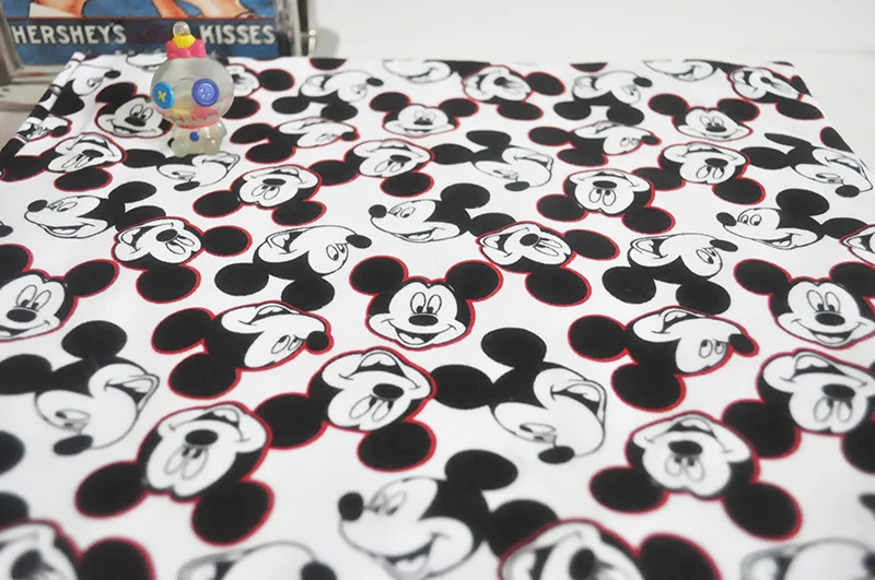 Милая хлопковая шерстяная ткань с Микки Маусом для шитья стеганая Лоскутная