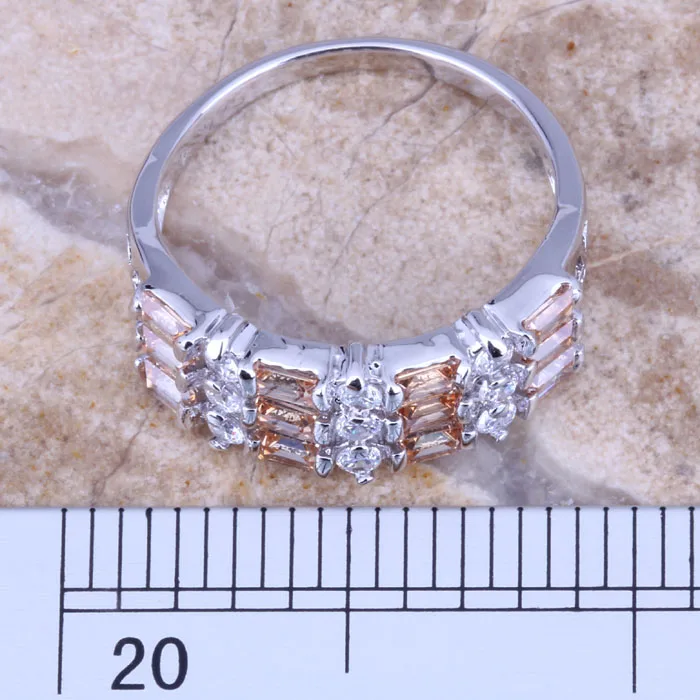 Очаровательное коричневое женское кольцо из морганита с белым фианитом и