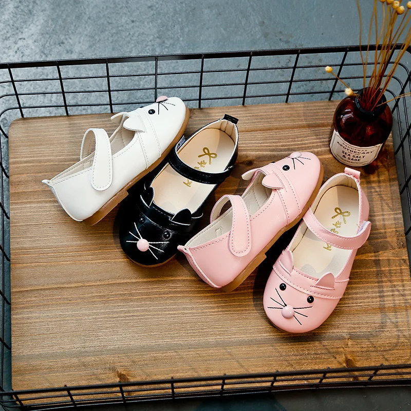 Детские кожаные кроссовки на плоской подошве с ушками | Детская одежда и обувь