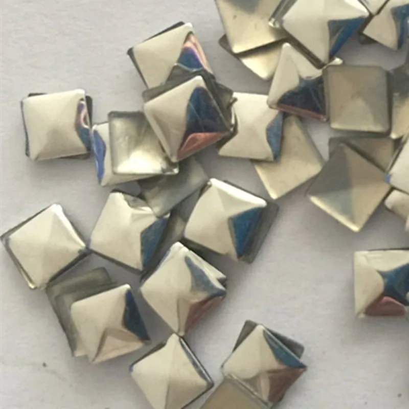 200PCS 10*10mm Flat Back Silver Pyramid Studs Iron-on Rhinestuds Hot fix Nailheads Panel Pressing Heat Transfer Garments DIY | Дом и сад
